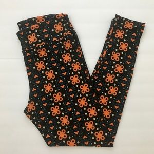 LuLaRoe Tall & Curvy Leggings